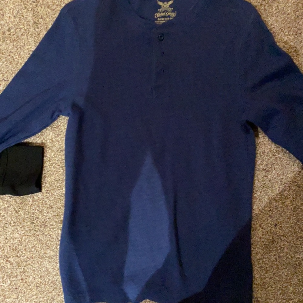 Sweater bundle - Picture 3 of 3